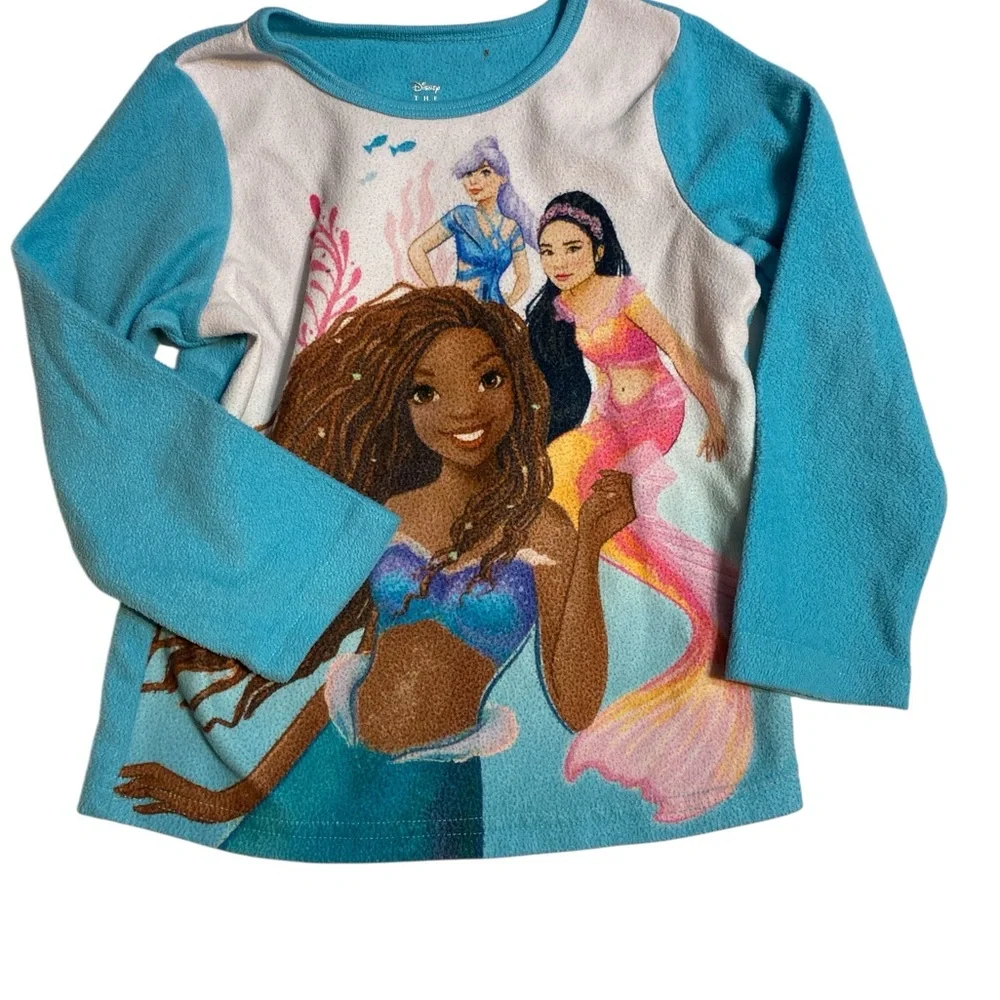 Disney two cozy